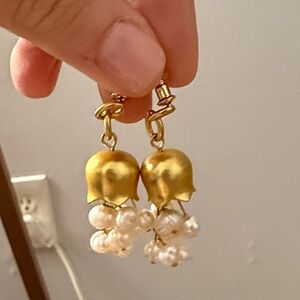 Elegant Gold and Pearl Drop Earrings